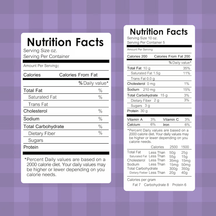 Dois rotulo de embalagens contendo informações nutricionais sobre o alimento em fundo roxo